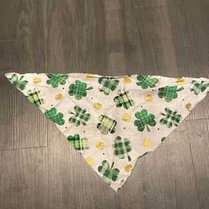 Shamrock St Patty’s dog bandana - 19” around neck before tying